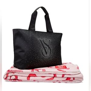 Victoria's Secret Holiday Blanket & Bling Bag. Brand New 💎